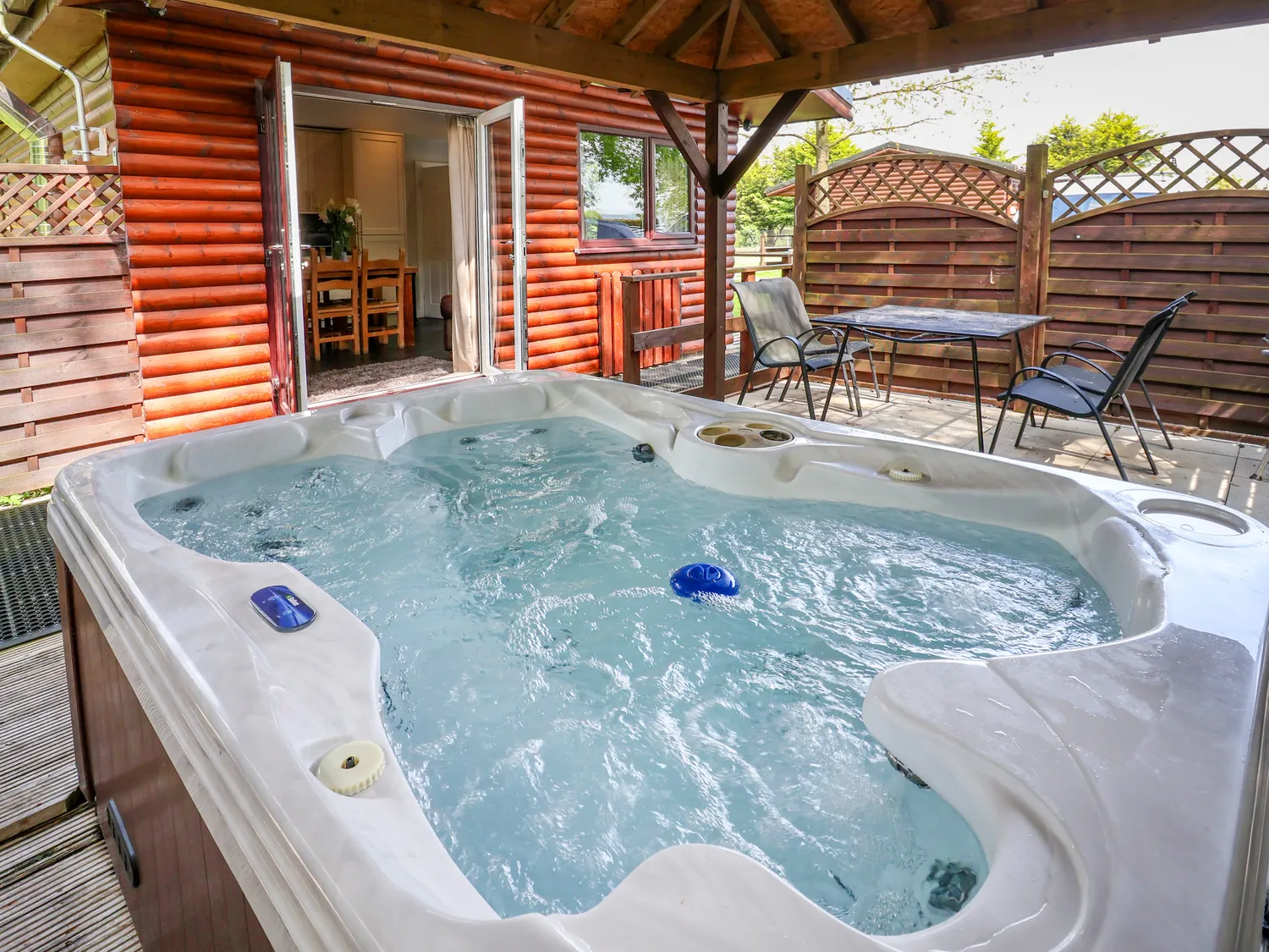 The Blacktail Hot Tub